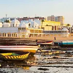 Caleta דירה